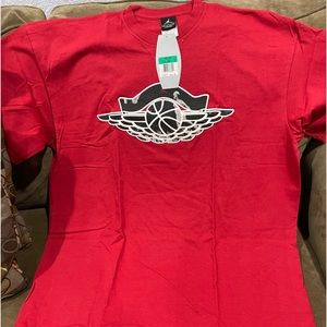NIKE AIR JORDAN WINGS T-SHIRT RED/BLACK SIZE EXTRA LARGE